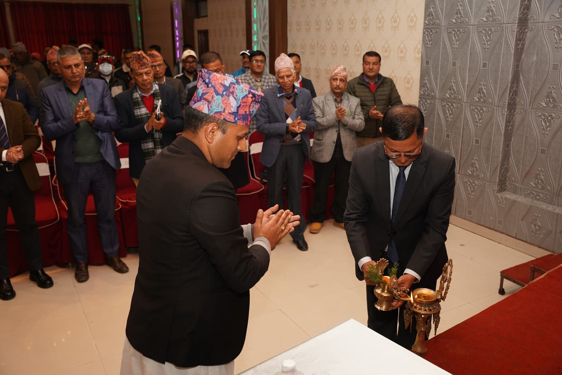 Ceremonial lamp lighting